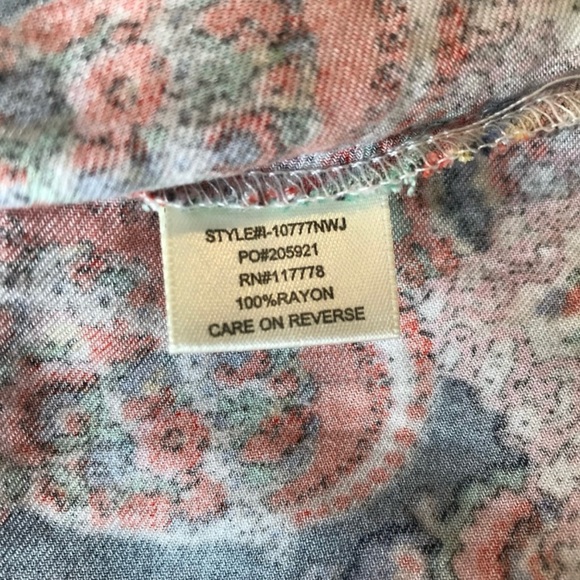 Three Shirts Size M Blouses - Picture 14 of 15